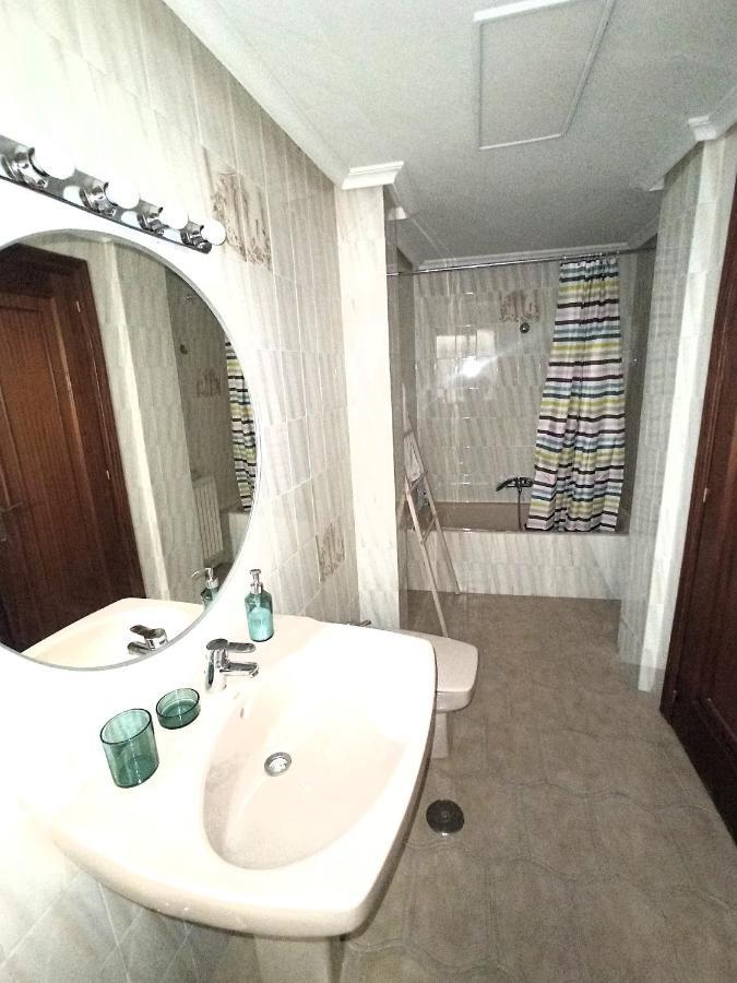 La Botica Del Monasterio Apartment Sahagun Ngoại thất bức ảnh